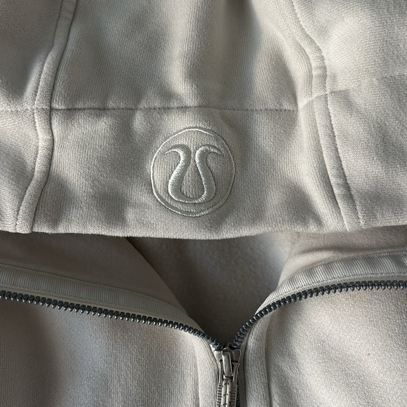 lululemon jacket - Picture 4 of 5